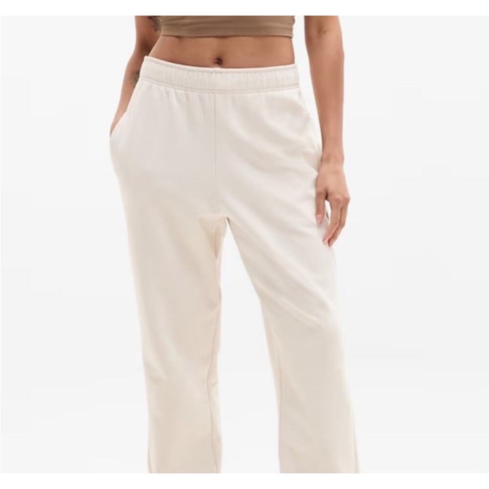 Athleta Forever Fleece Jogger XL Cream Ivory Sweatpants Power of She